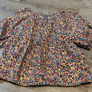 New Old Navy Floral Top with Puff Sleeves